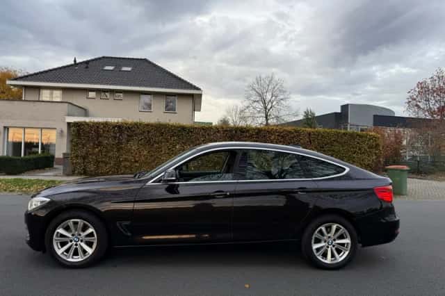BMW 3-Serie (2013) thumbnail 2