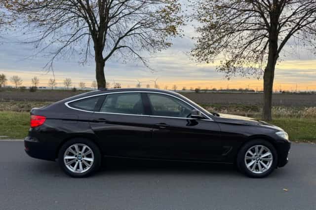 BMW 3-Serie (2013) thumbnail 6