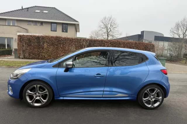 Renault Clio (2013) thumbnail 2
