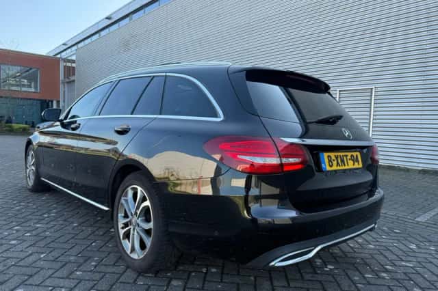 Mercedes-Benz C-Klasse (2014) thumbnail 3