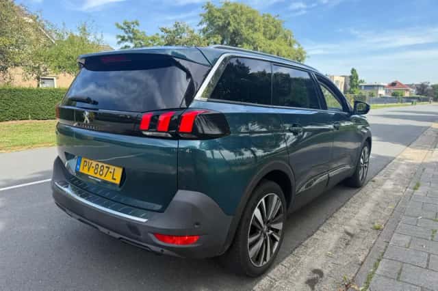 Peugeot 5008 (2017) thumbnail 5