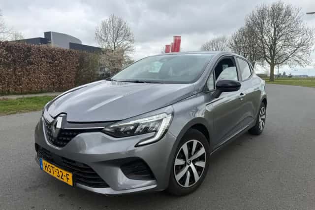 Renault Clio (2023) thumbnail 1