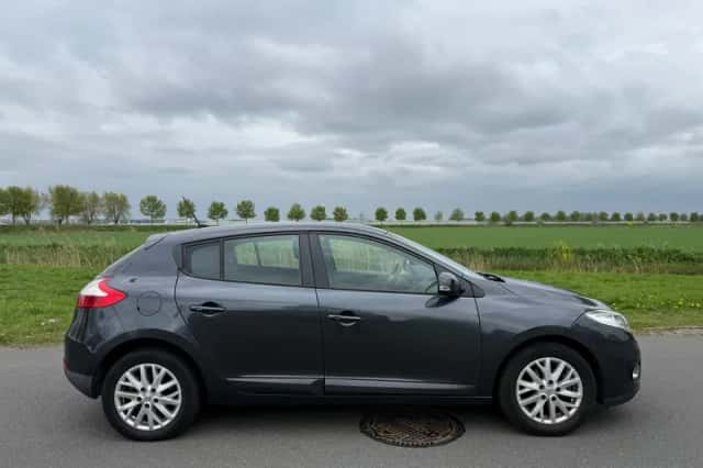 Renault Mégane (2013) thumbnail 6