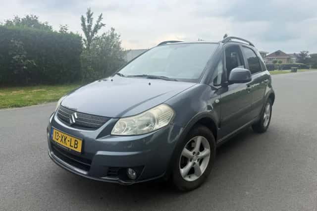 Suzuki SX4 (2007) thumbnail 1