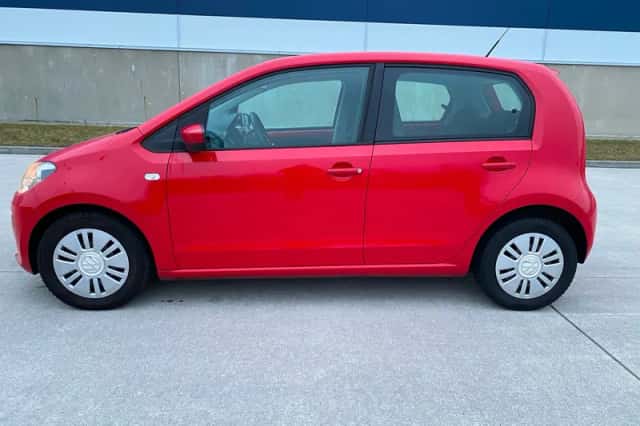 Volkswagen Up! (2012) thumbnail 2