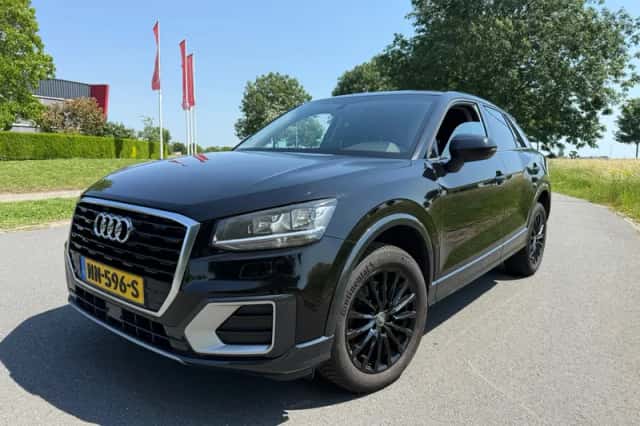Audi Q2 (2017) thumbnail 1