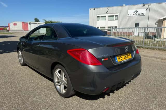 Peugeot 308 (2009) thumbnail 3