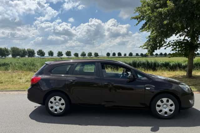 Opel Astra (2012) thumbnail 6