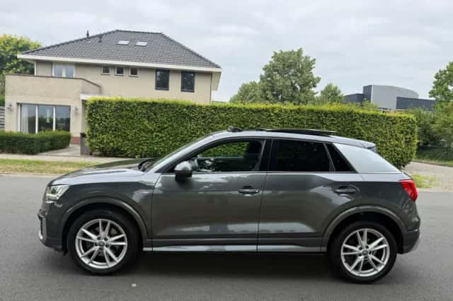 Audi Q2 (2018) thumbnail 2