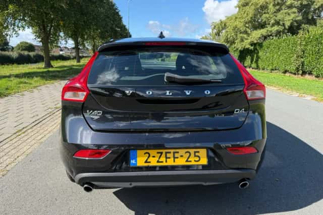 Volvo V40 (2014) thumbnail 4