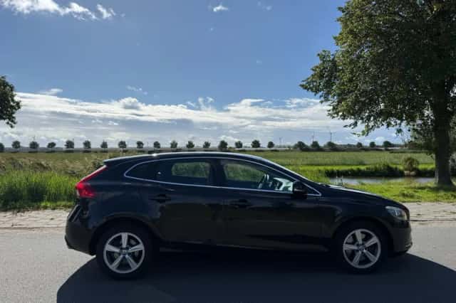 Volvo V40 (2014) thumbnail 6