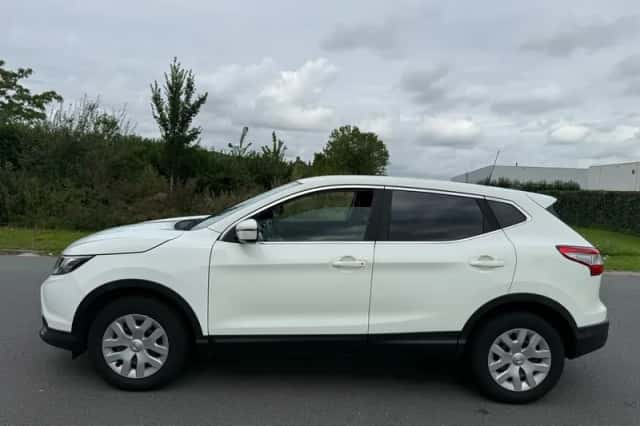 Nissan Qashqai (2014) thumbnail 2
