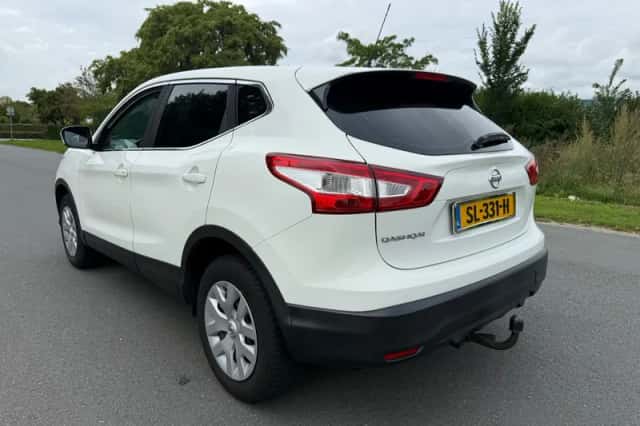 Nissan Qashqai (2014) thumbnail 3