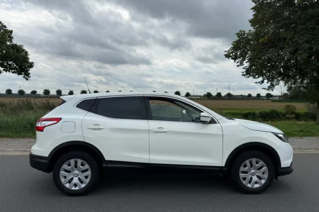 Nissan Qashqai (2014) thumbnail 6