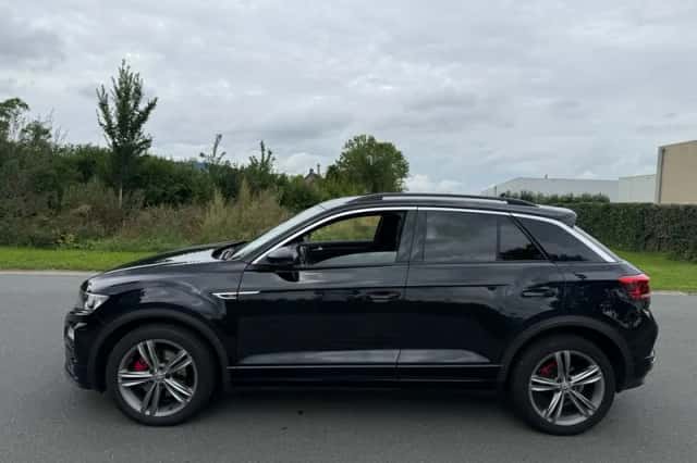 Volkswagen T-Roc (2019) thumbnail 2