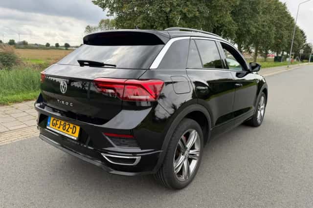 Volkswagen T-Roc (2019) thumbnail 5