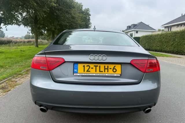 Audi A5 (2012) thumbnail 4