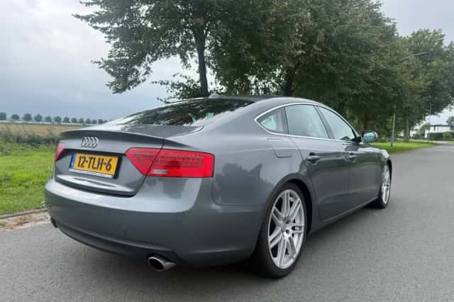 Audi A5 (2012) thumbnail 5