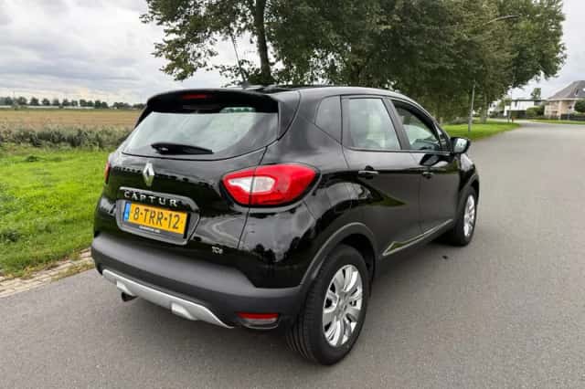 Renault Captur (2014) thumbnail 5