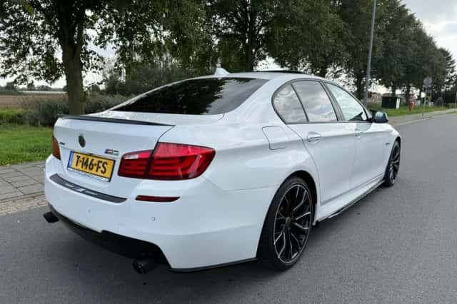 BMW 5-Serie (2013) thumbnail 5