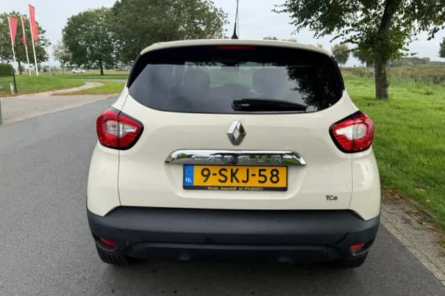 Renault Captur (2013) thumbnail 4