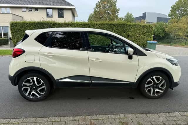 Renault Captur (2013) thumbnail 6