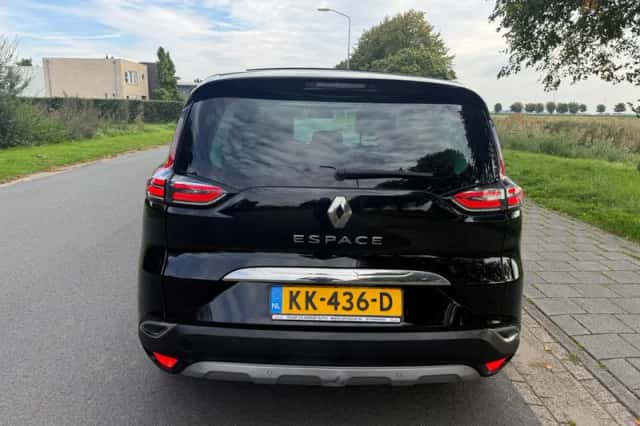 Renault Espace (2016) thumbnail 4