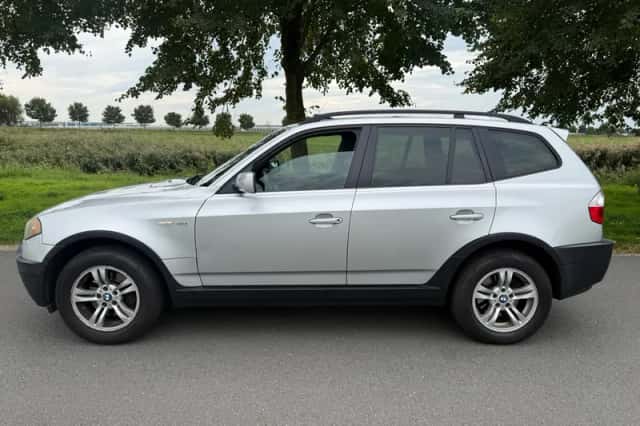 BMW X3 (2004) thumbnail 2