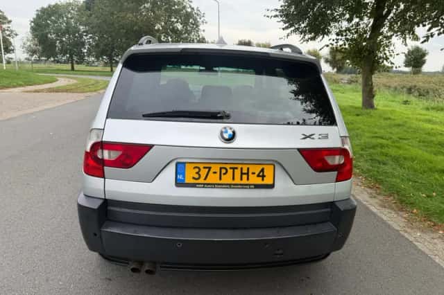 BMW X3 (2004) thumbnail 4