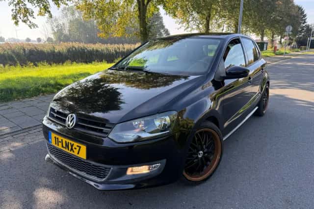 Volkswagen Polo (2010) thumbnail 1