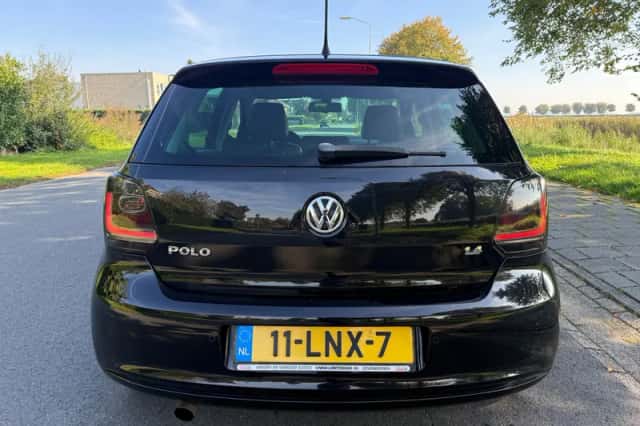 Volkswagen Polo (2010) thumbnail 4
