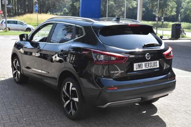 Nissan Qashqai (2020) thumbnail 3