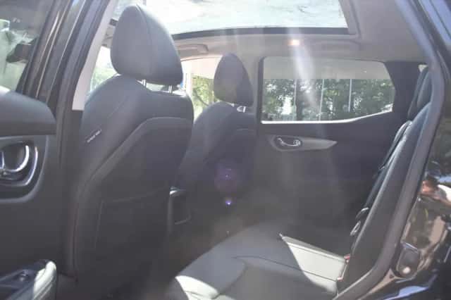 Nissan Qashqai (2020) thumbnail 4