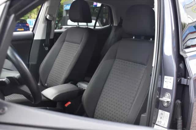 Volkswagen T-Cross (2022) thumbnail 2