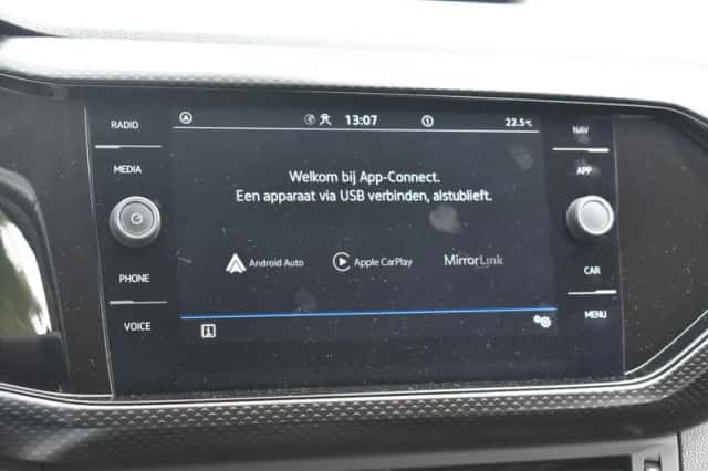 Volkswagen T-Cross (2022) thumbnail 6