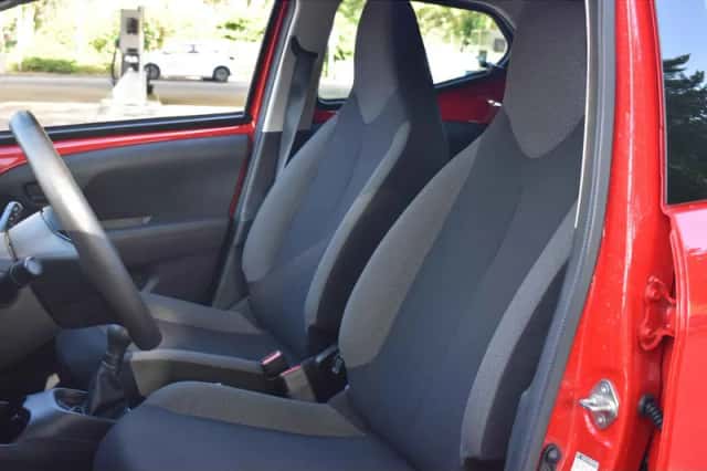 Toyota Aygo (2020) thumbnail 2