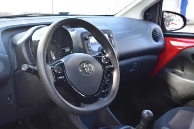 Toyota Aygo (2020) thumbnail 4
