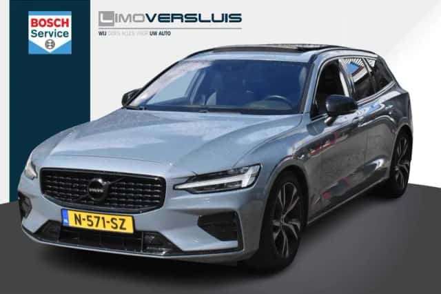 Volvo V60 (2022) thumbnail 1