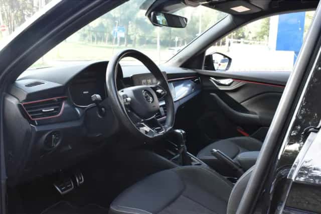 Škoda Kamiq (2023) thumbnail 2