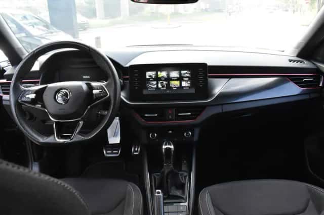 Škoda Kamiq (2023) thumbnail 4