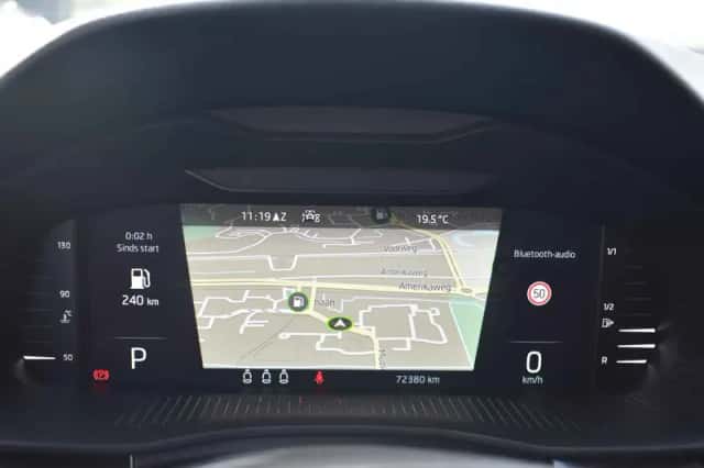 Škoda Kamiq (2023) thumbnail 5