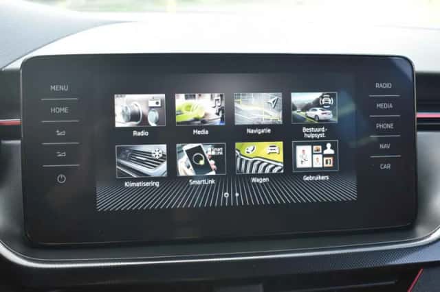 Škoda Kamiq (2023) thumbnail 6