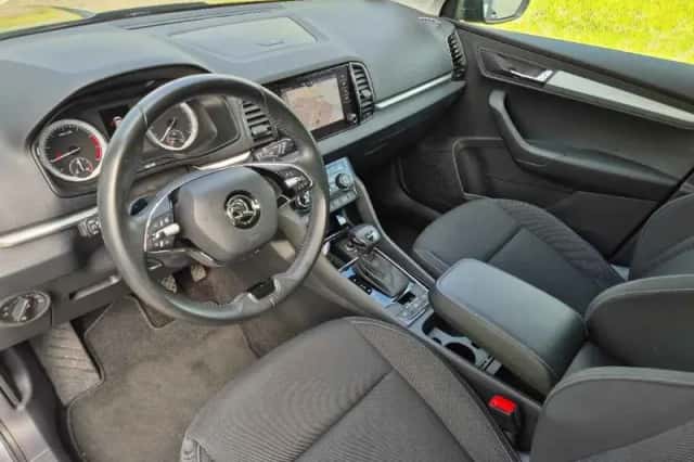 Škoda Karoq (2023) thumbnail 4