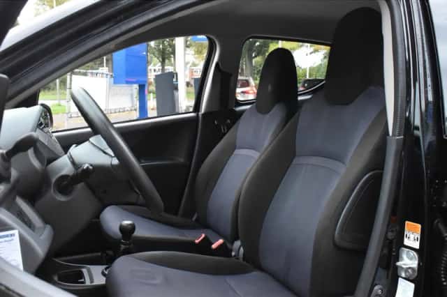 Suzuki Alto (2015) thumbnail 2