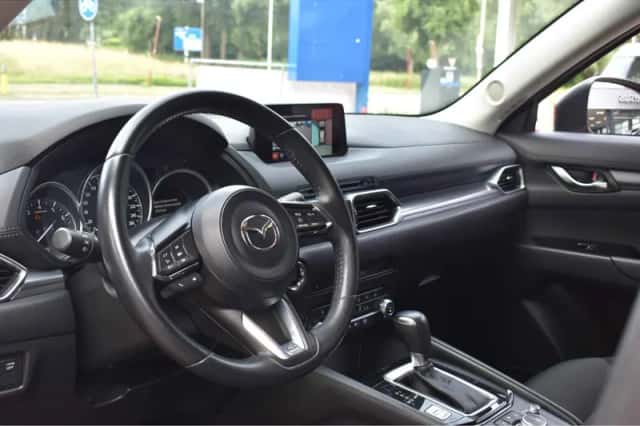 Mazda CX-5 (2020) thumbnail 2