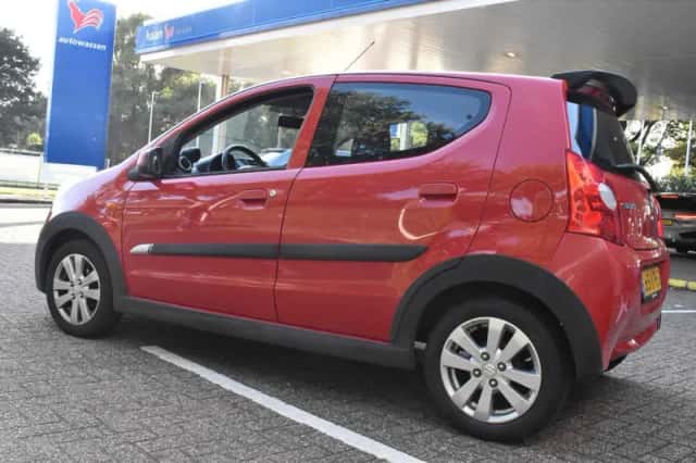 Suzuki Alto (2012) thumbnail 3