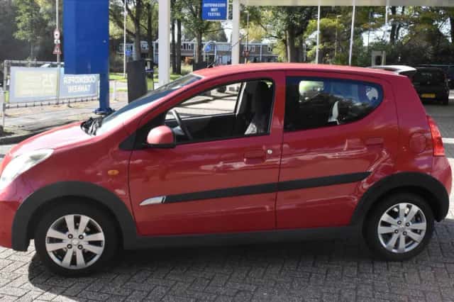 Suzuki Alto (2012) thumbnail 4