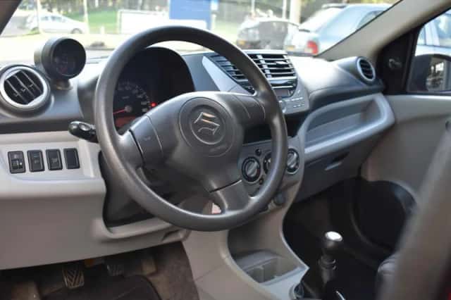 Suzuki Alto (2012) thumbnail 5