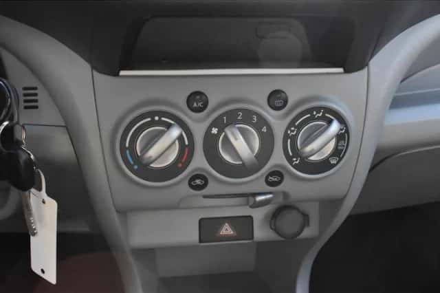 Suzuki Alto (2012) thumbnail 6