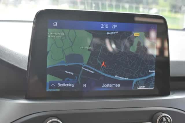 Ford Focus (2022) thumbnail 5